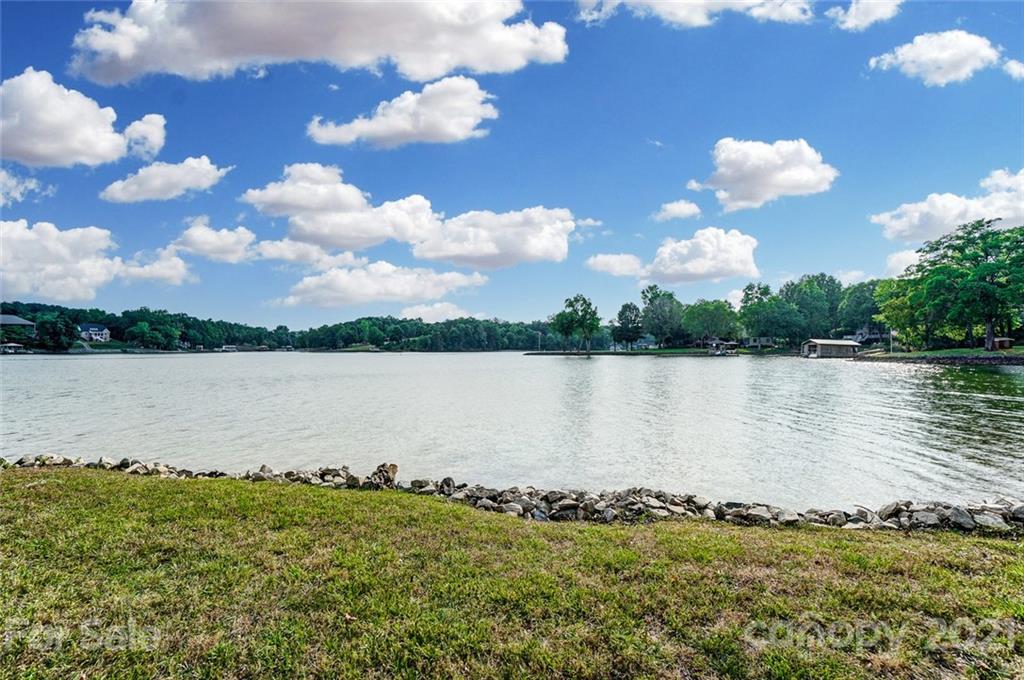 1885 Voyager Road York, SC 29745 - Photo 22 of 38 Gallery Image 22