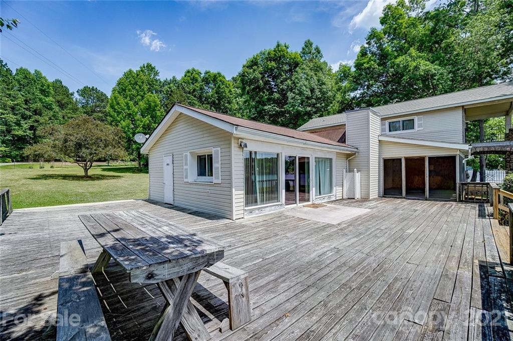 1885 Voyager Road York, SC 29745 - Photo 25 of 38 Gallery Image 25