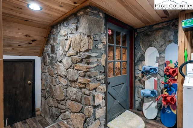 $699,000 | 164 Avery Co High School Road, Unit LOG #1, Newland, NC 28657