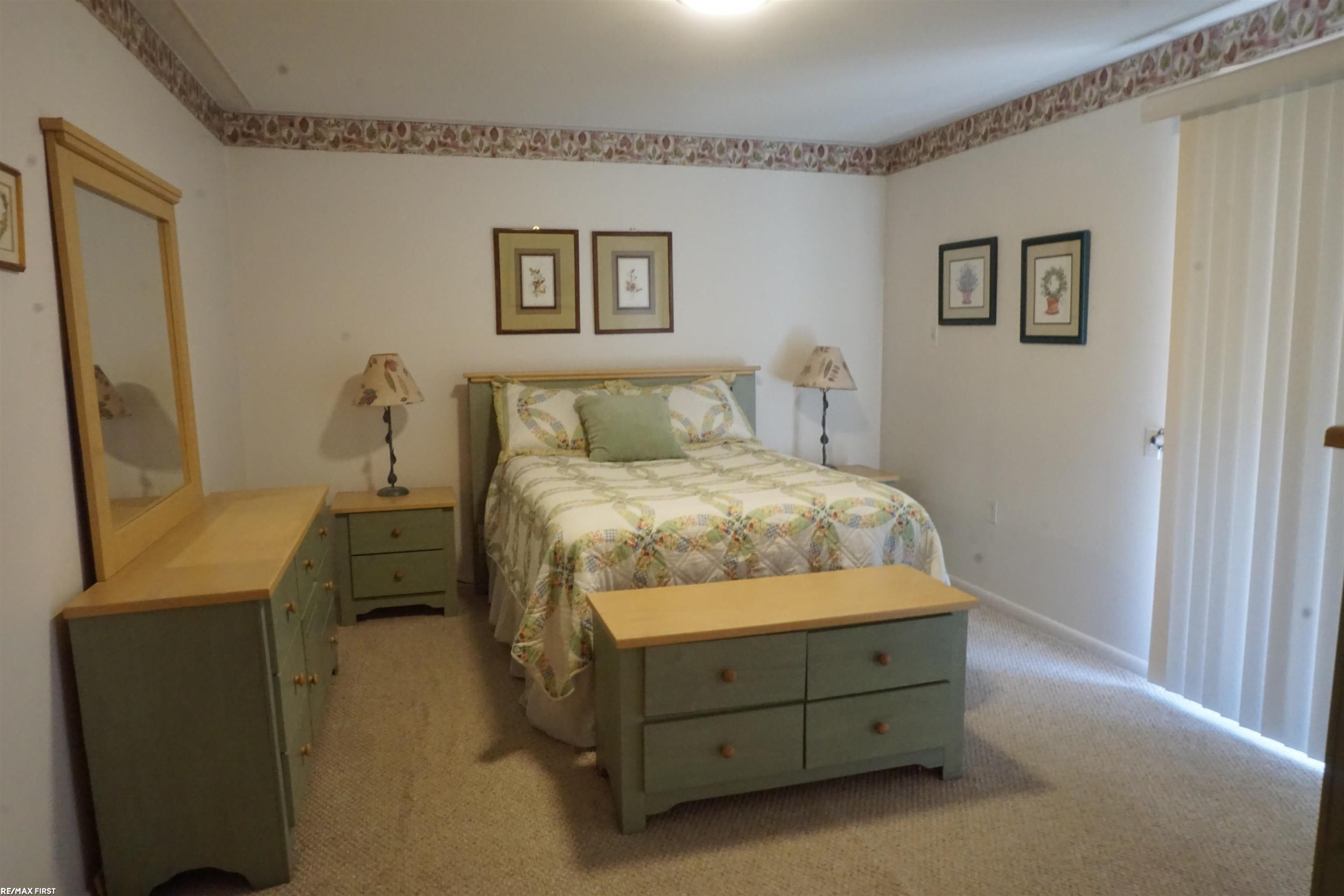 20440 Vernier Road Harper Woods, MI 48225 - Photo 9 of 17