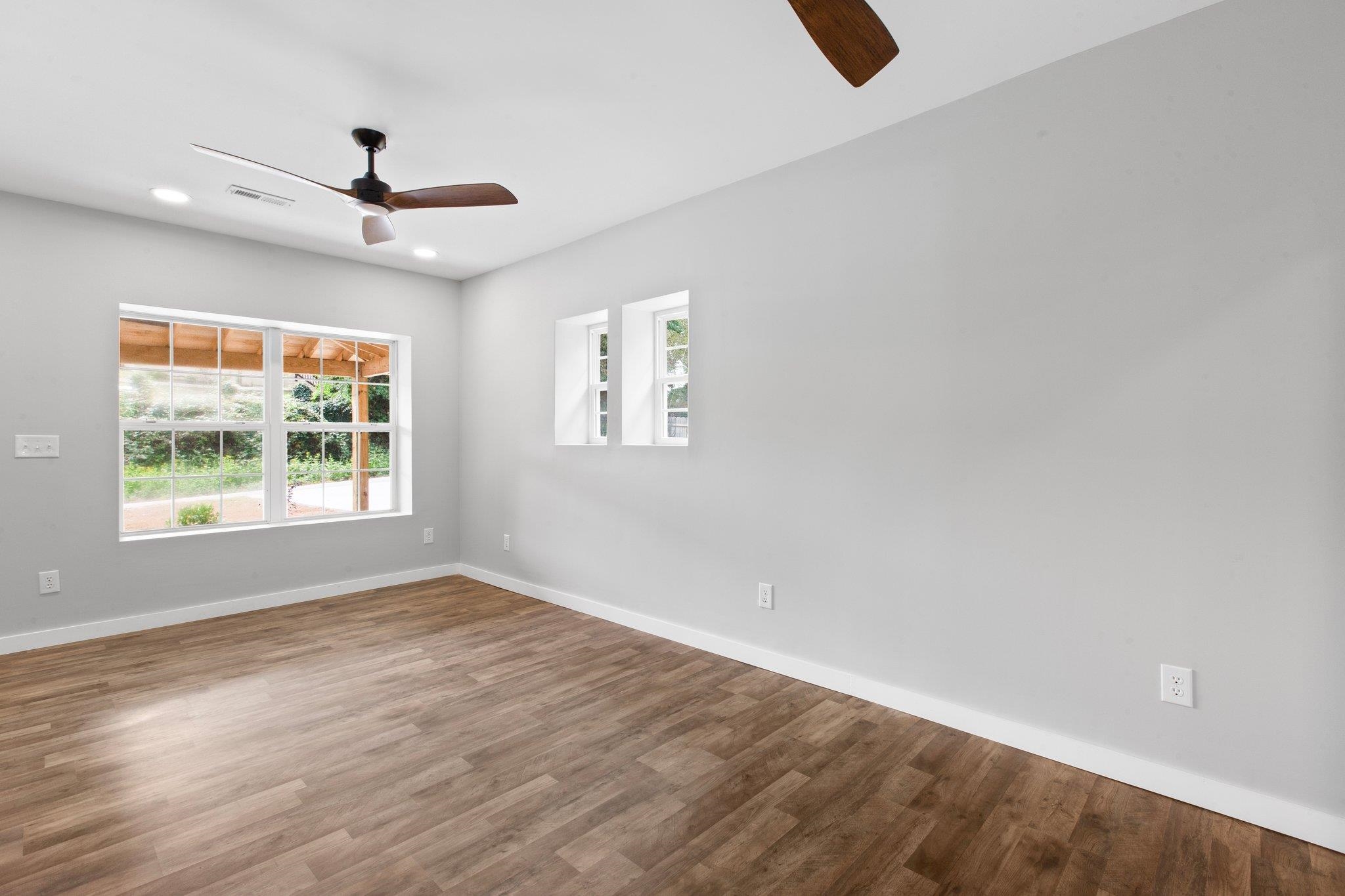 411 Brock Street Inman, SC 29349 - Photo 8 of 25