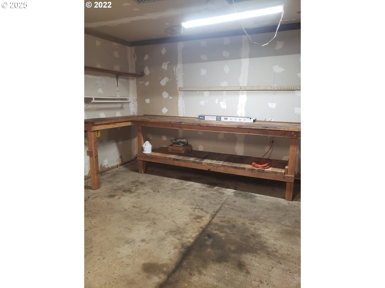 9247 Highway 126 Mapleton, OR 97453 - Photo 28 of 41 a bathroom with a sink and a window