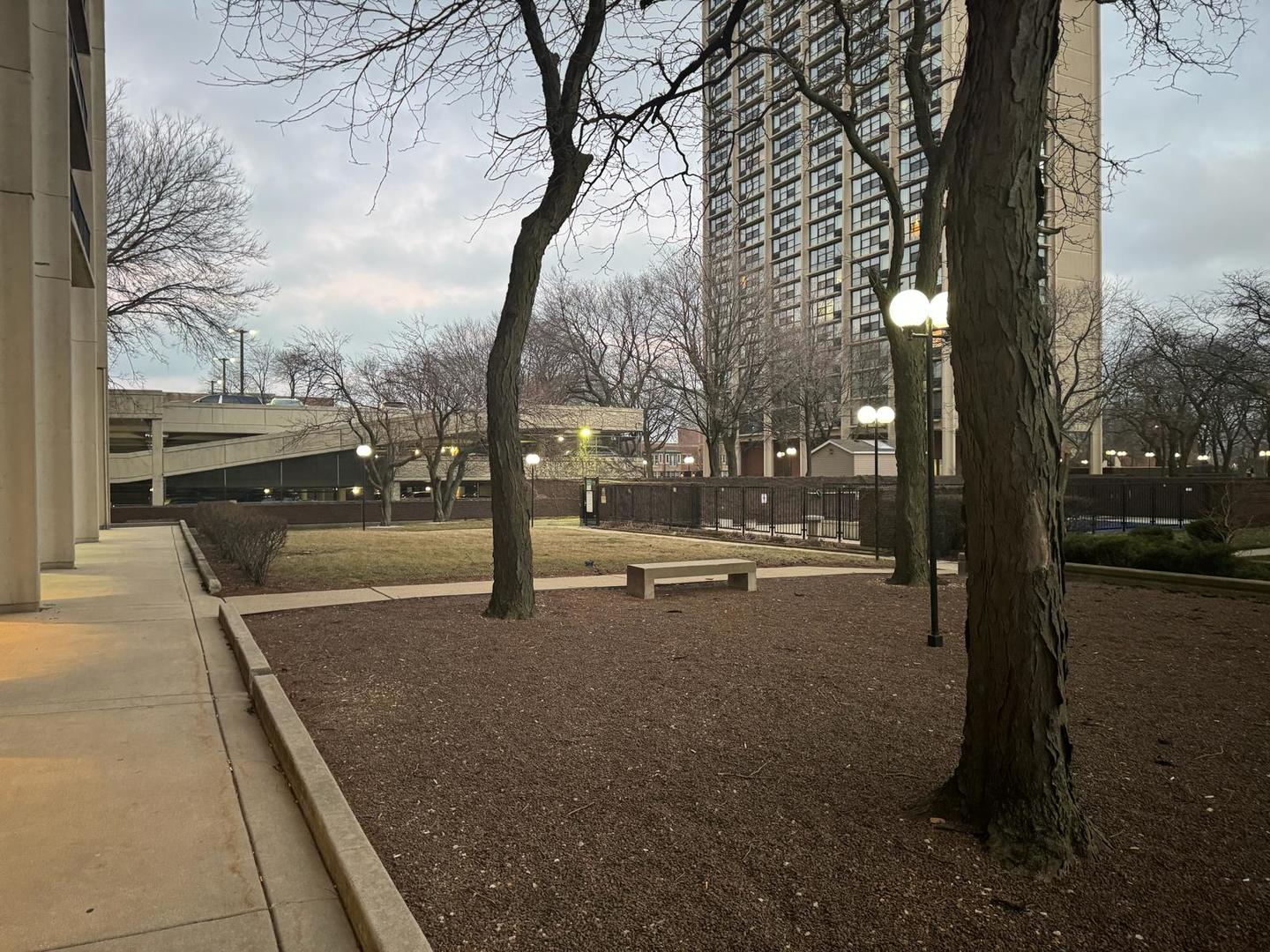 2605 South Indiana Avenue, Unit 606 Chicago, IL 60616 - Photo 25 of 34