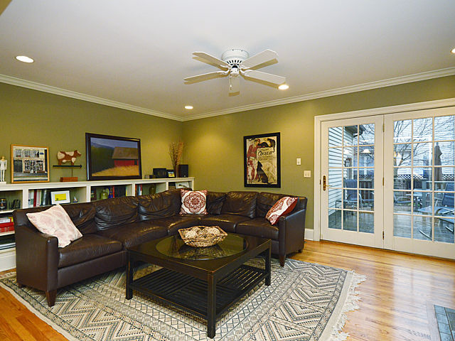 812 Lyster Road Highwood, IL 60040 - Photo 12 of 25