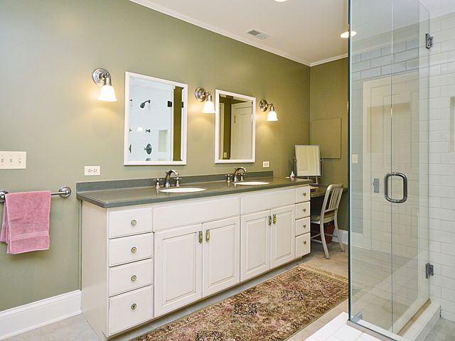 812 Lyster Road Highwood, IL 60040 - Photo 17 of 25