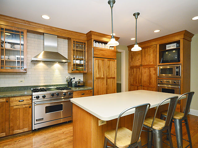812 Lyster Road Highwood, IL 60040 - Photo 8 of 25