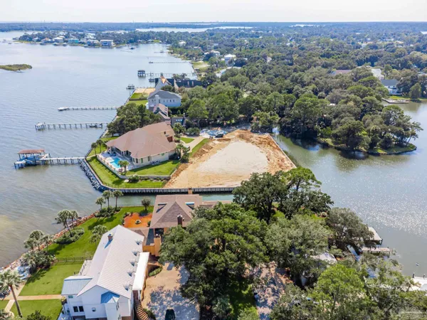 $1,250,000 | 37 Lakeside Drive, Pensacola, FL 32507