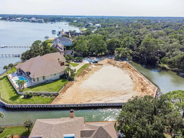 $1,250,000 | 37 Lakeside Drive, Pensacola, FL 32507