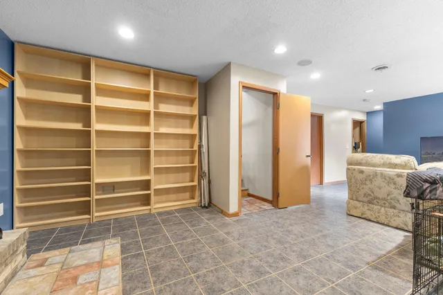 $355,000 | 1400 4th Street Northeast, Buffalo, MN 55313