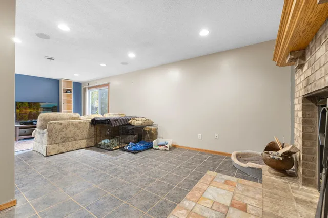 $355,000 | 1400 4th Street Northeast, Buffalo, MN 55313