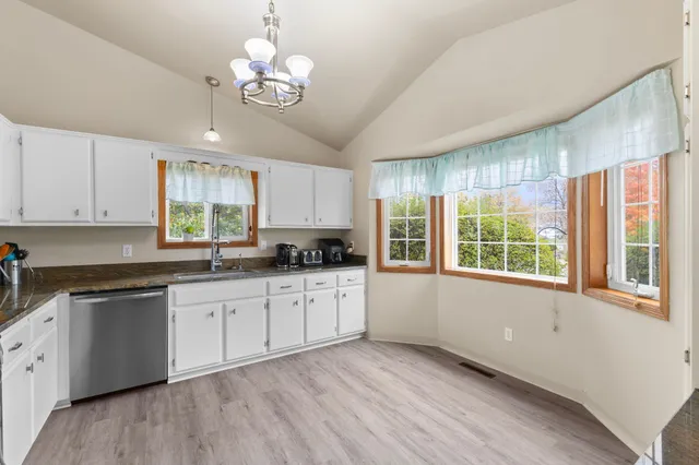 $355,000 | 1400 4th Street Northeast, Buffalo, MN 55313