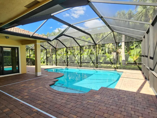 a view of an outdoor space