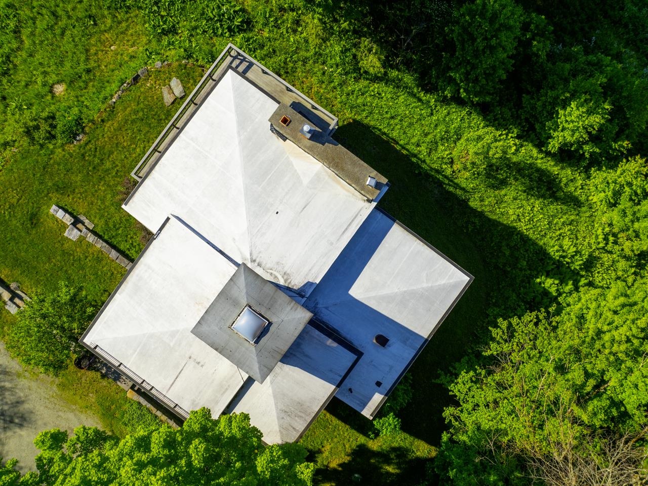358 Fleming Road Warren, VT 05674 - Photo 4 of 60