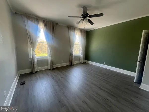 $2,700 | 3031 Shannon Drive, Baltimore, MD 21213