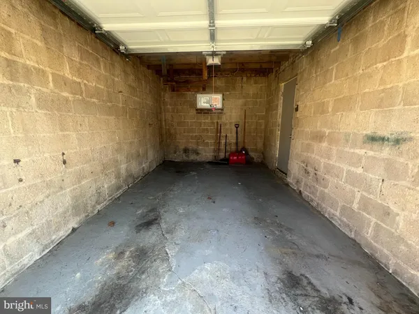 $2,700 | 3031 Shannon Drive, Baltimore, MD 21213