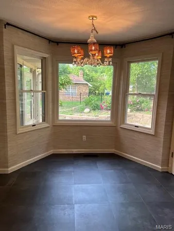 $335,000 | 3 Pine Hollow Court, Edwardsville, IL 62025