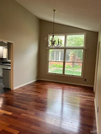 $335,000 | 3 Pine Hollow Court, Edwardsville, IL 62025
