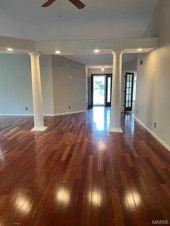 $335,000 | 3 Pine Hollow Court, Edwardsville, IL 62025