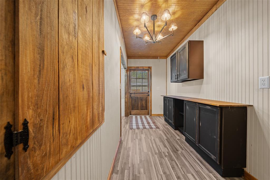 5198 Southwest 164th Street Road Ocala, FL 34473 - Photo 33 of 56 Laundry Room