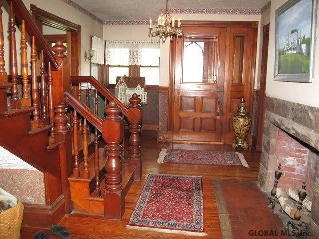 242 Van Wies Point Road Bethlehem, NY 12077 - Photo 4 of 25 Photo 4