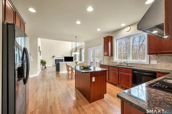 $1,100,000 | 284 Northington Drive, Avon, CT 06001