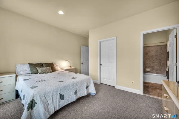 $1,100,000 | 284 Northington Drive, Avon, CT 06001