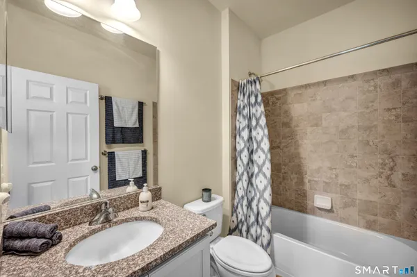 $1,100,000 | 284 Northington Drive, Avon, CT 06001