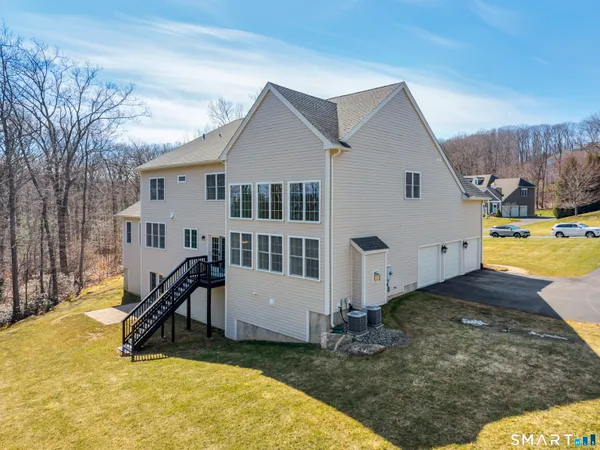 $1,100,000 | 284 Northington Drive, Avon, CT 06001