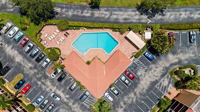 $174,000 | 5836 Coral Lake Drive, Unit 312, Margate, FL 33063