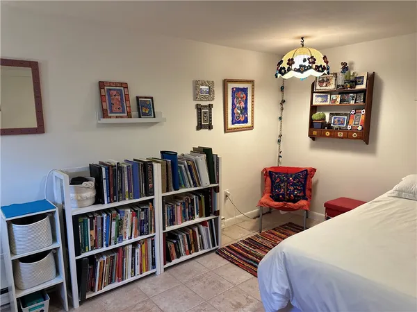 $2,500 | 542 Angell Street, Unit A1, Providence, RI 02906