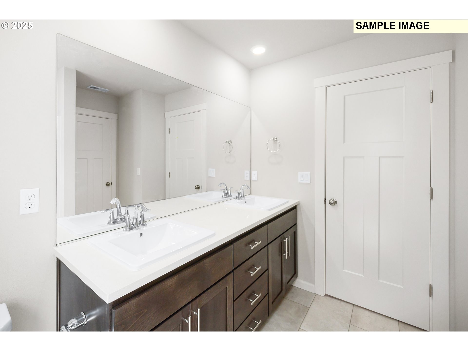 1472 Southeast Logan Parkway Albany, OR 97322 - Photo 16 of 23 a bathroom with a sink vanity and a mirror