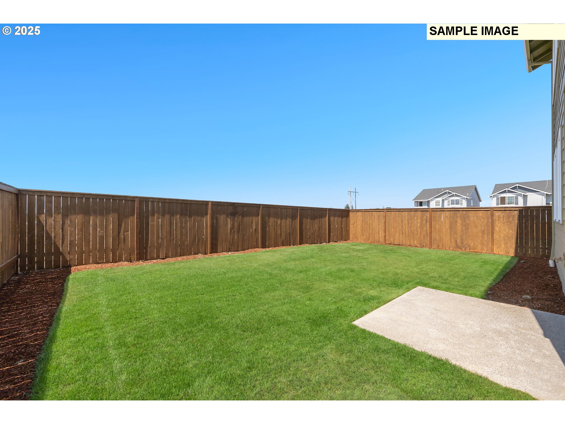 1472 Southeast Logan Parkway Albany, OR 97322 - Photo 20 of 23 a view of a backyard