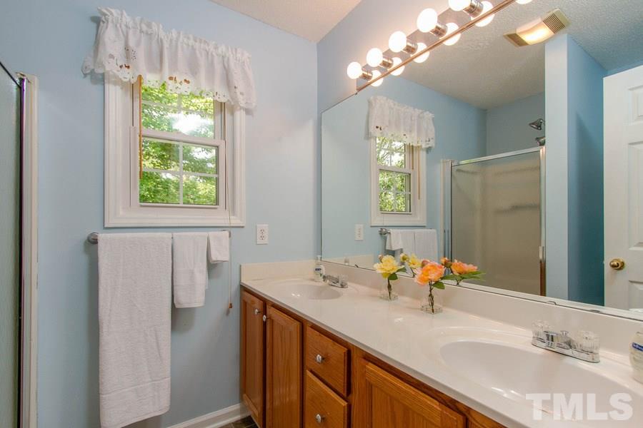 5612 Lighthall Lane Raleigh, NC 27604 - Photo 17 of 23 Gallery Image 17