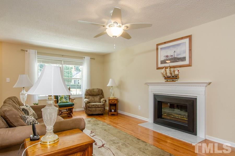 5612 Lighthall Lane Raleigh, NC 27604 - Photo 4 of 23 Gallery Image 4