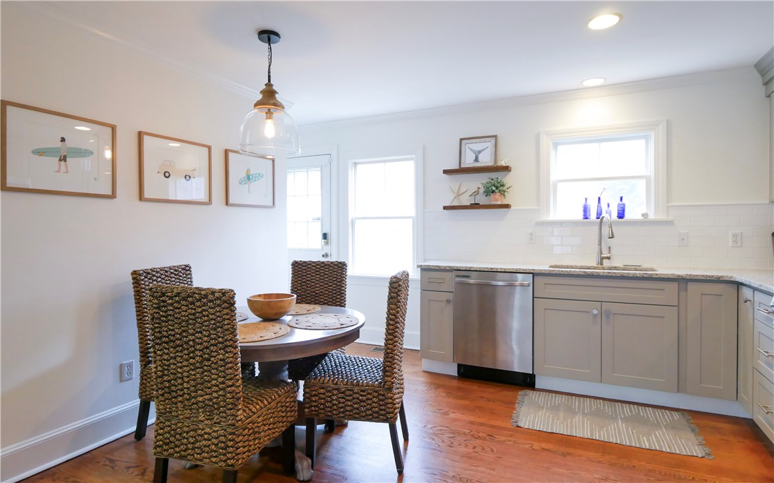 45 2nd Street Newport, RI 02840 - Photo 12 of 23