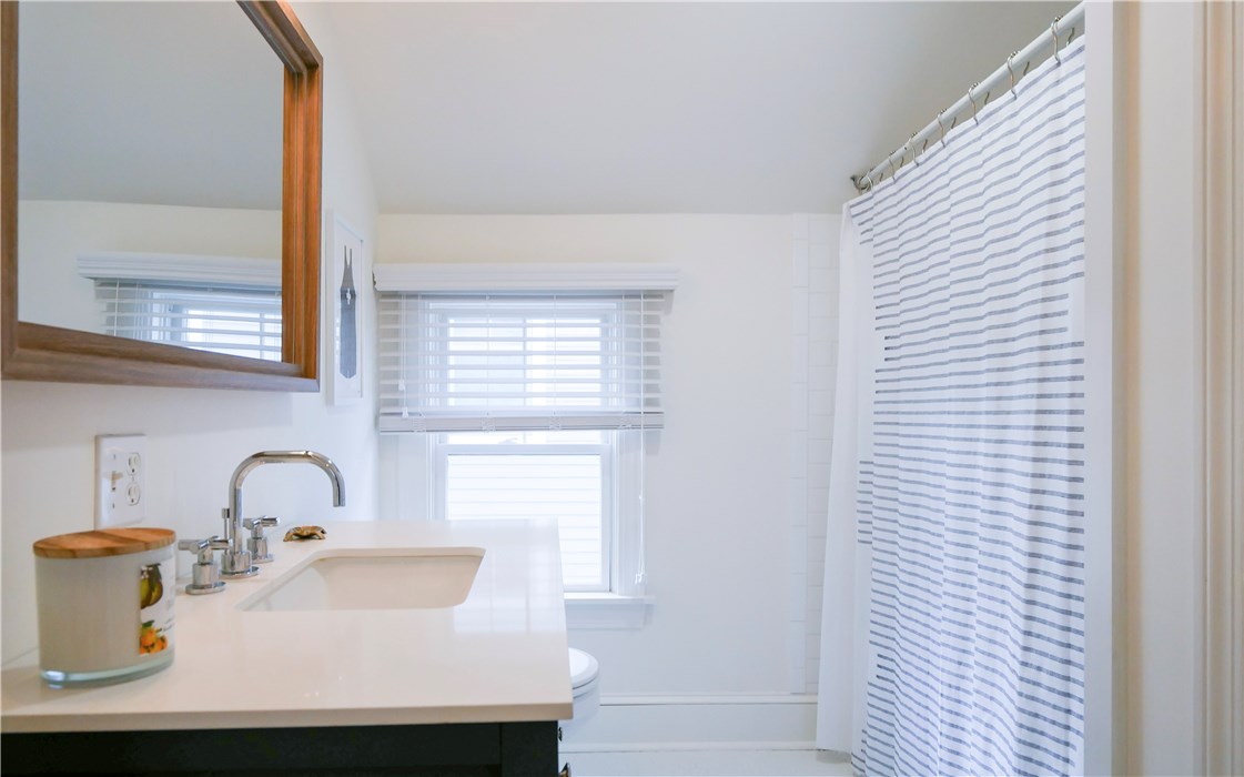 45 2nd Street Newport, RI 02840 - Photo 17 of 23