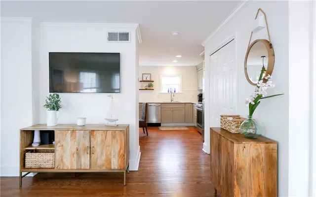 $2,800 | 45 2nd Street, Newport, RI 02840