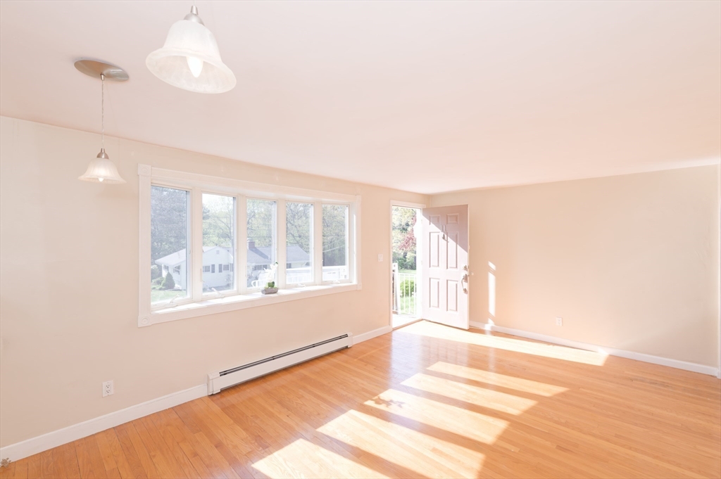 11 Pitt Road Framingham, MA 01701 - Photo 5 of 41 Gallery Image 5