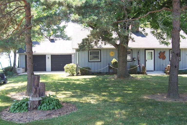 1672 Airline Road Put In Bay, OH 43456 - Photo 2 of 16 Gallery Image 2