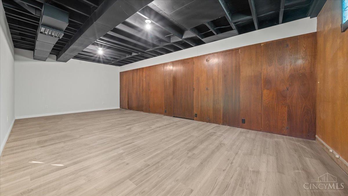 8457 Plainfield Road Cincinnati, OH 45236 - Photo 5 of 28 Gallery Image 5