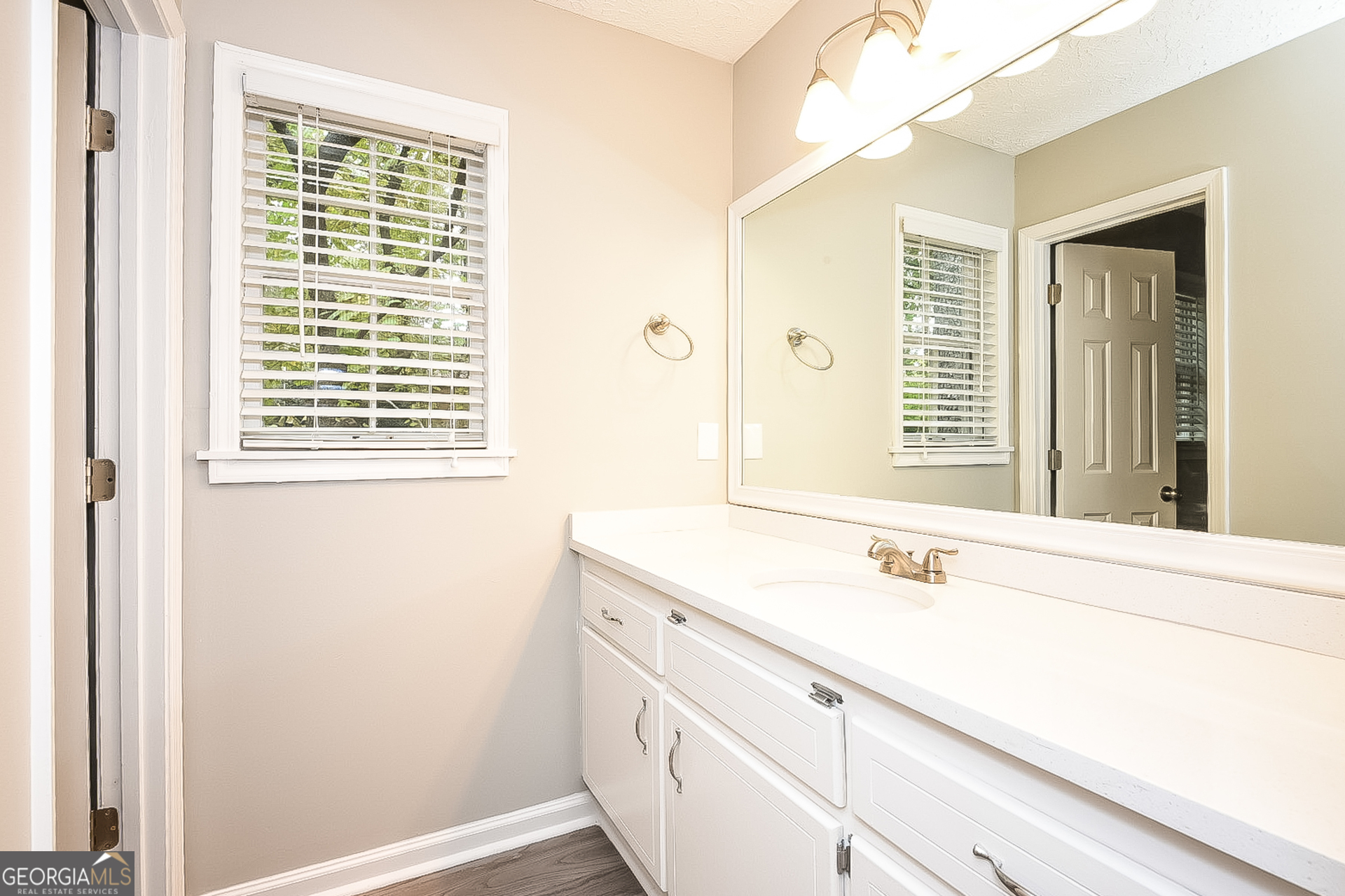 220 Carmichael Road Woodstock, GA 30189 - Photo 10 of 17