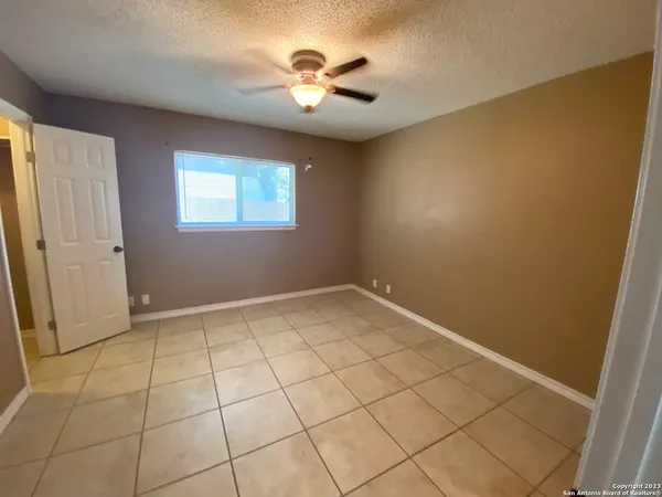 $1,500 | 8406 Forest Ridge Drive, San Antonio, TX 78239