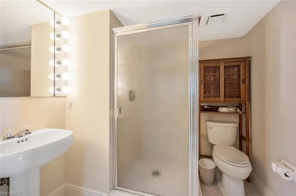 $20,000 | 20 Seagate Drive, Unit 803, Naples, FL 34103