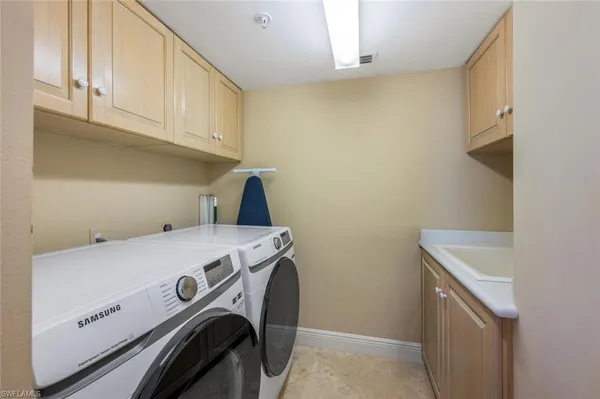 $20,000 | 20 Seagate Drive, Unit 803, Naples, FL 34103