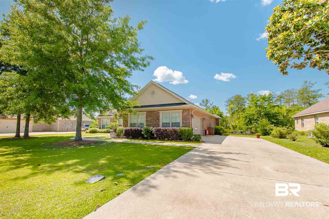 9533 Marchand Avenue Daphne, AL 36526 - Photo 4 of 50 Driveway