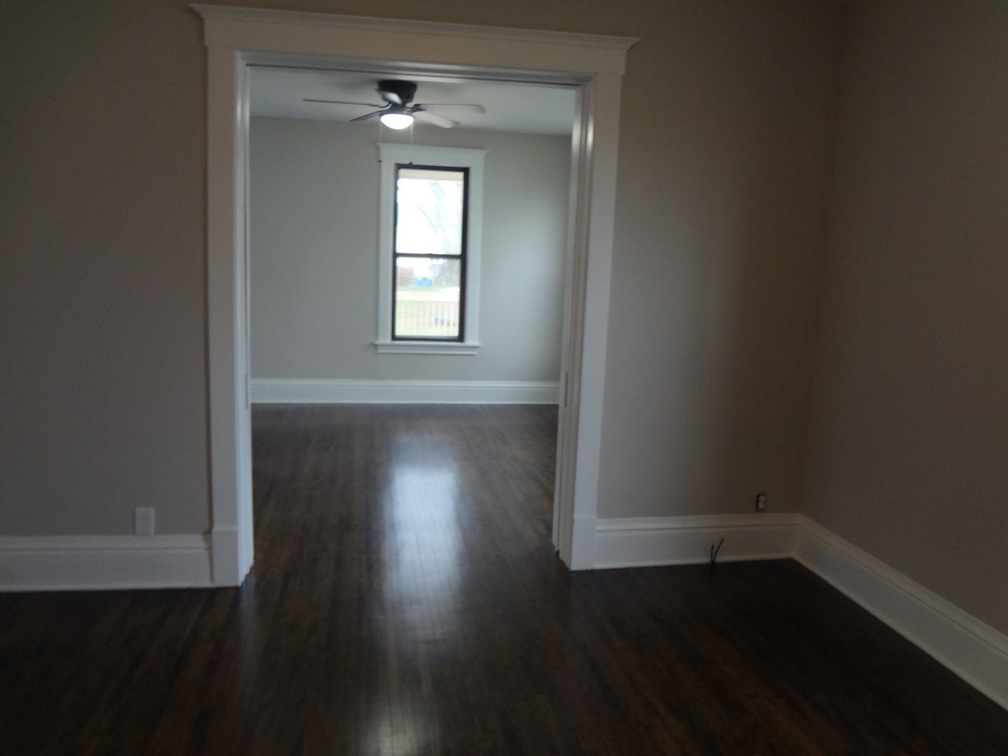 321 Orchard Street Elgin, IL 60123 - Photo 11 of 50