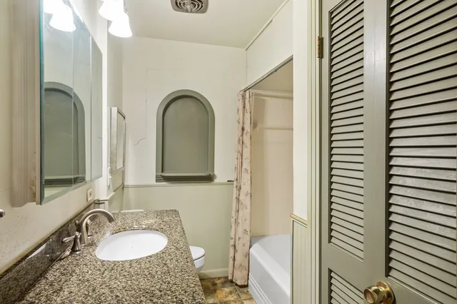 $399,000 | 811 Franklin Street, Fredericksburg, TX 78624