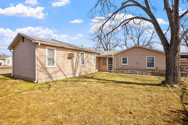 $399,000 | 811 Franklin Street, Fredericksburg, TX 78624