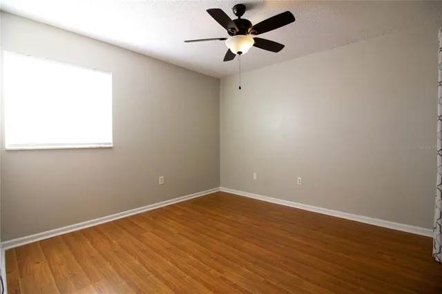 $1,250 | 1920 East Edgewood Drive, Unit K8, Lakeland, FL 33803