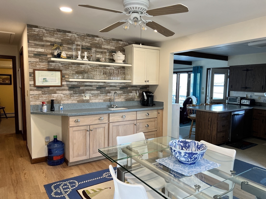 162 R Pettey Lane, Unit WINTER RENT Westport, MA 02790 - Photo 11 of 22 Gallery Image 11